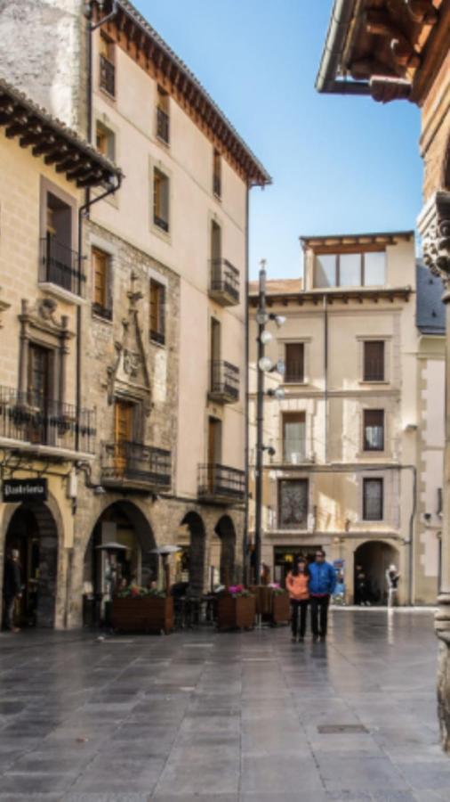 Апартаменты El Balcon De La Catedral Хака Экстерьер фото